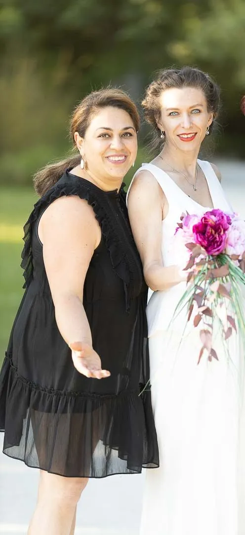 Anna Grigoryan aux côtés d'une mariée lors d'un mariage en Gironde