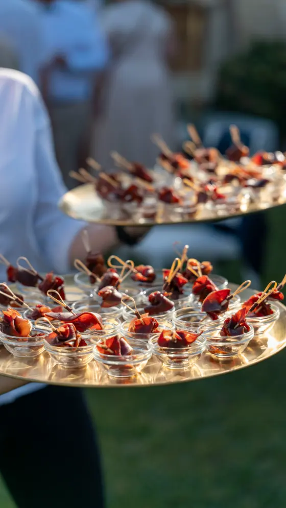 Plateau de verrines pour un cocktail dînatoire, traiteur Bordeaux